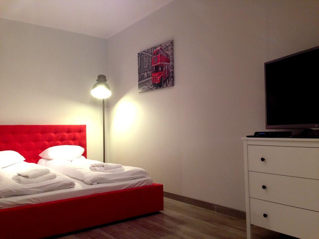 City Aparthotel Ochota Warsaw Room photo